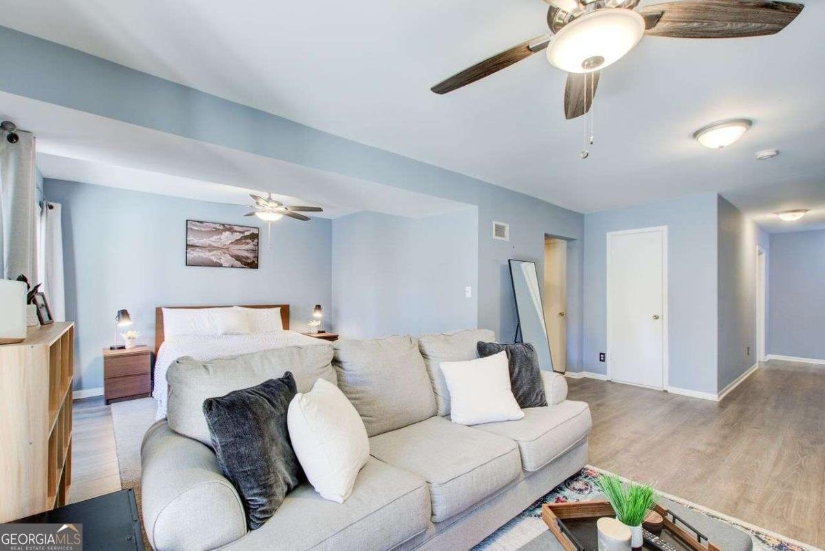 3721 STONEWALL Circle Atlanta - 39