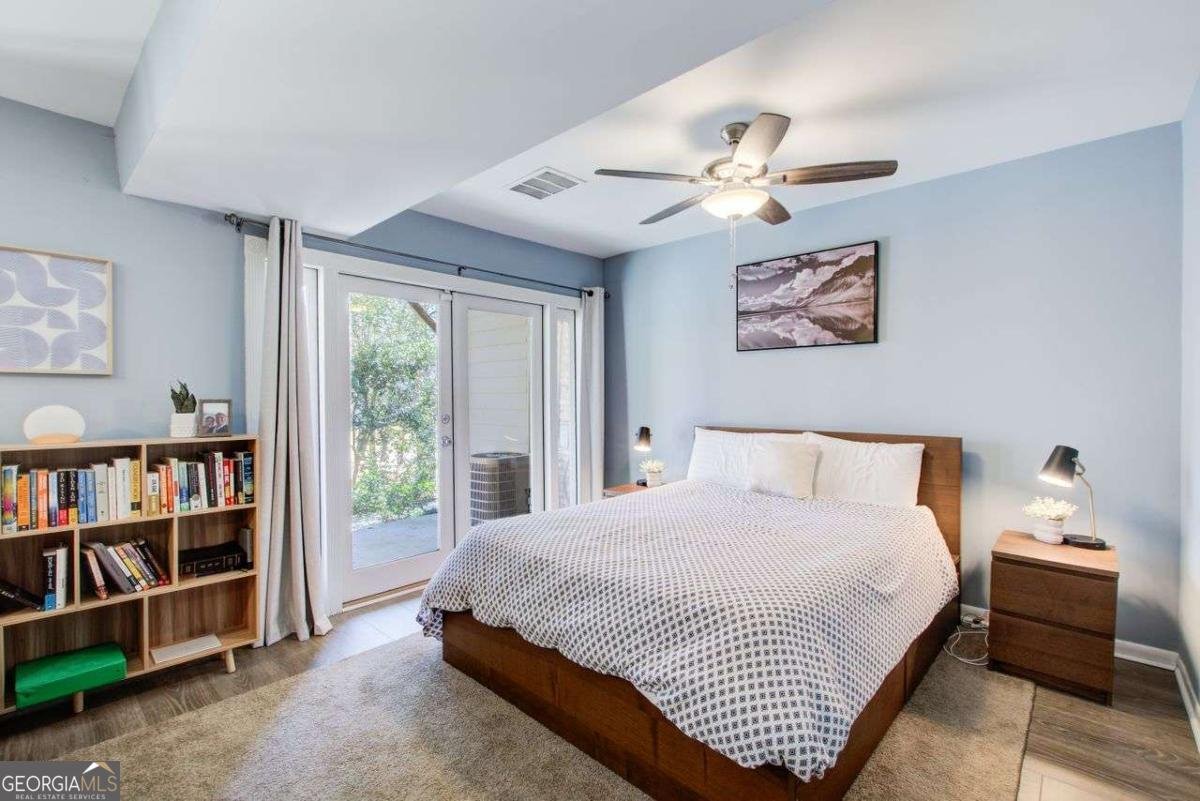 3721 STONEWALL Circle Atlanta - 40