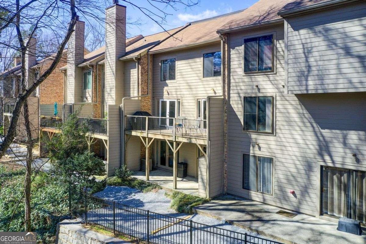 3721 STONEWALL Circle Atlanta - 45