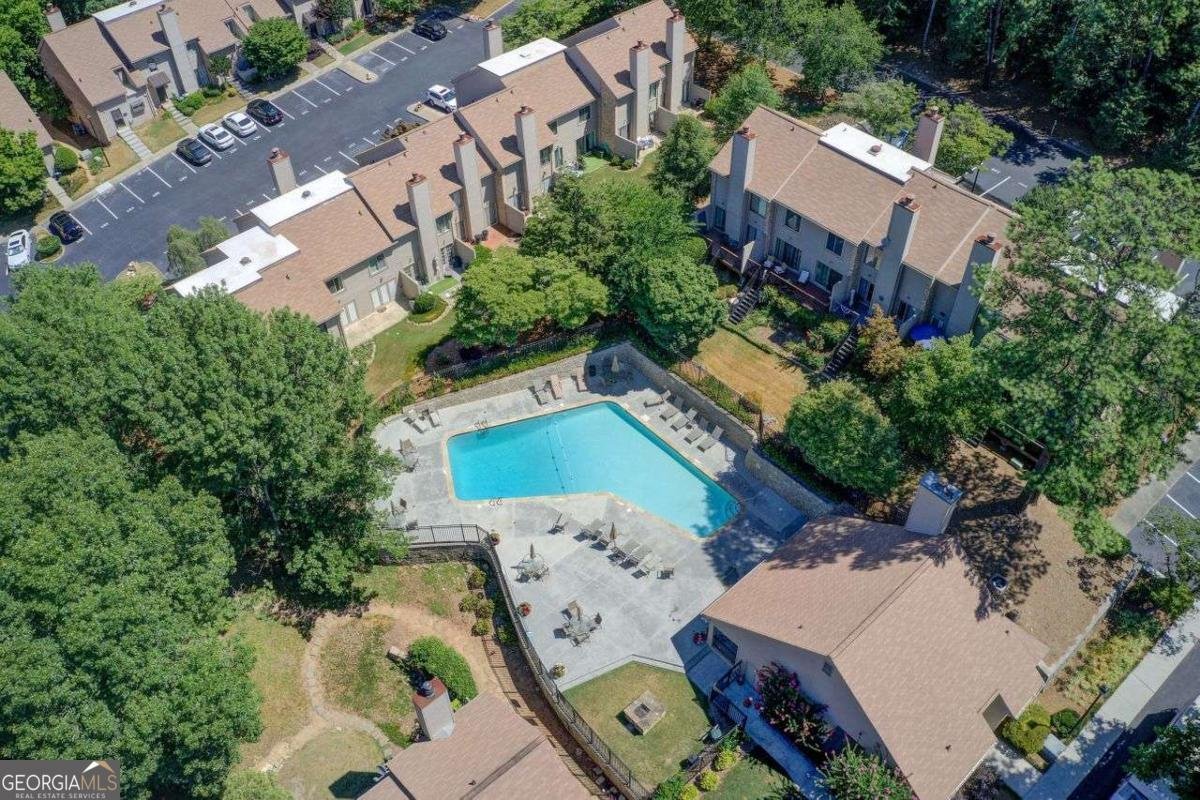 3721 STONEWALL Circle Atlanta - 52