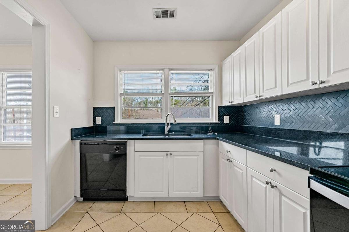 3723 Glenwood Road Decatur - 3