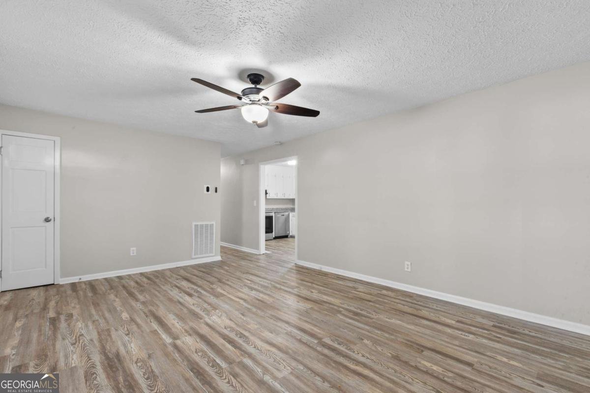 11 Lakemont Drive Silver Creek - 10