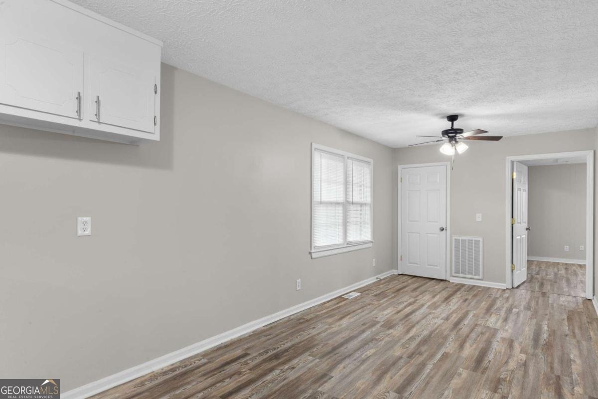 11 Lakemont Drive Silver Creek - 16