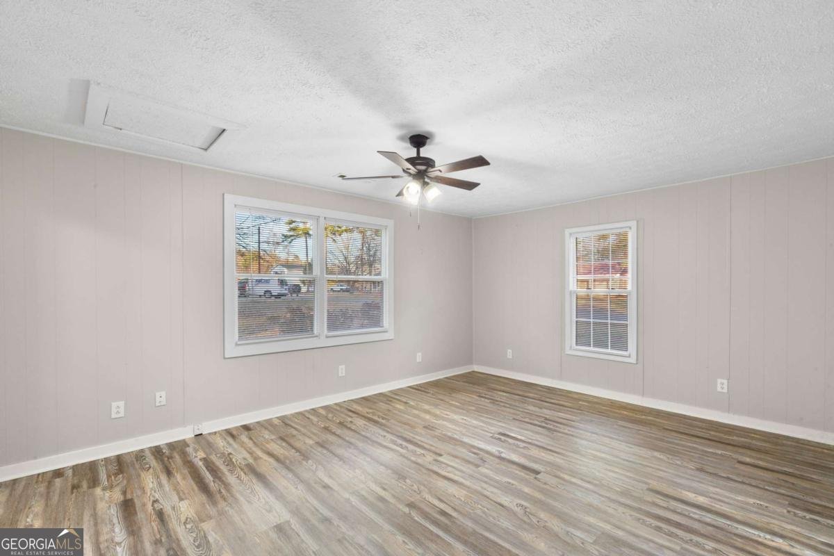 11 Lakemont Drive Silver Creek - 17