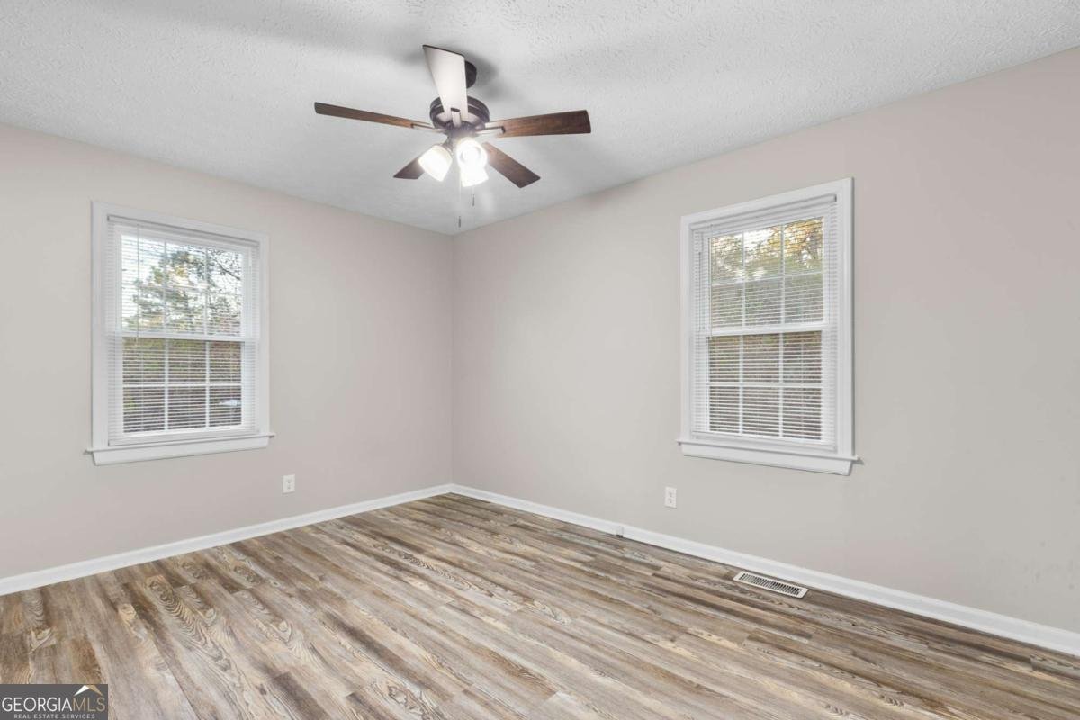 11 Lakemont Drive Silver Creek - 24