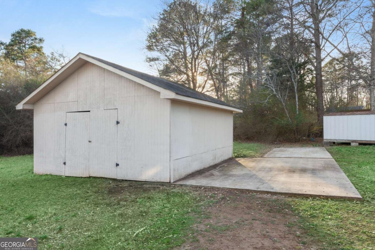 11 Lakemont Drive Silver Creek - 32