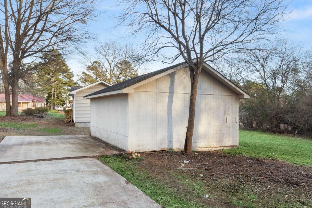 11 Lakemont Drive Silver Creek - 33
