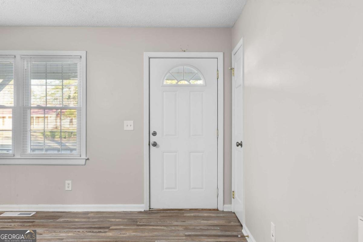 11 Lakemont Drive Silver Creek - 8