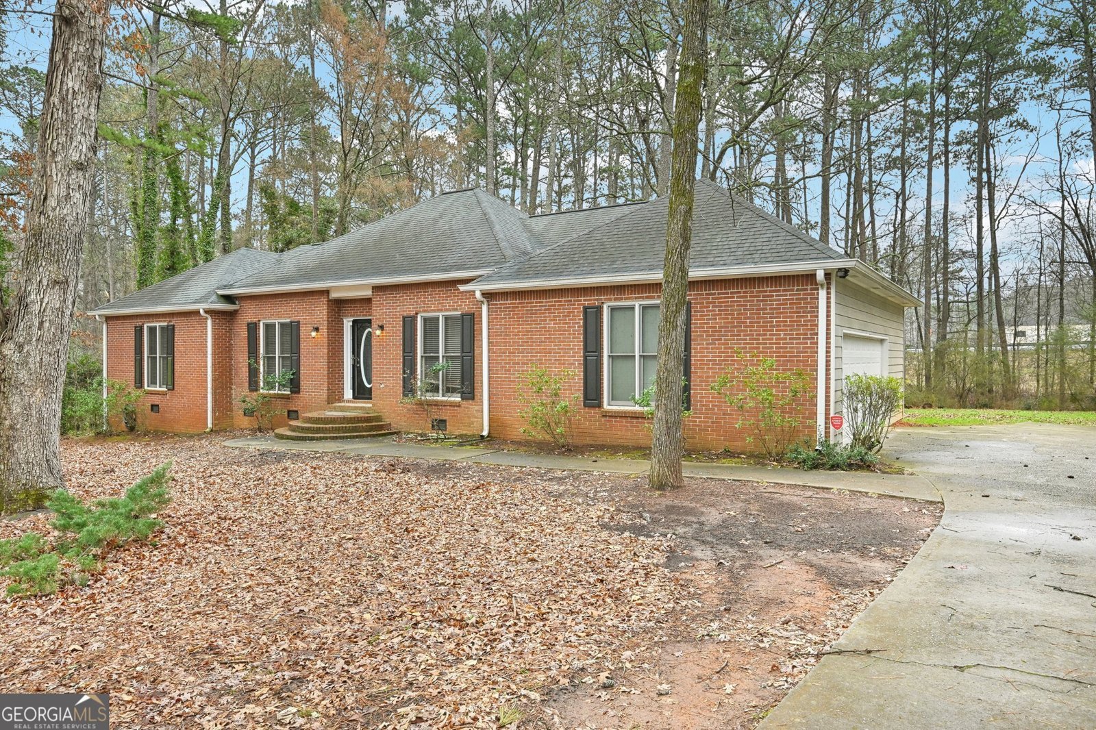 105 Spring Forest Way Sharpsburg - 3
