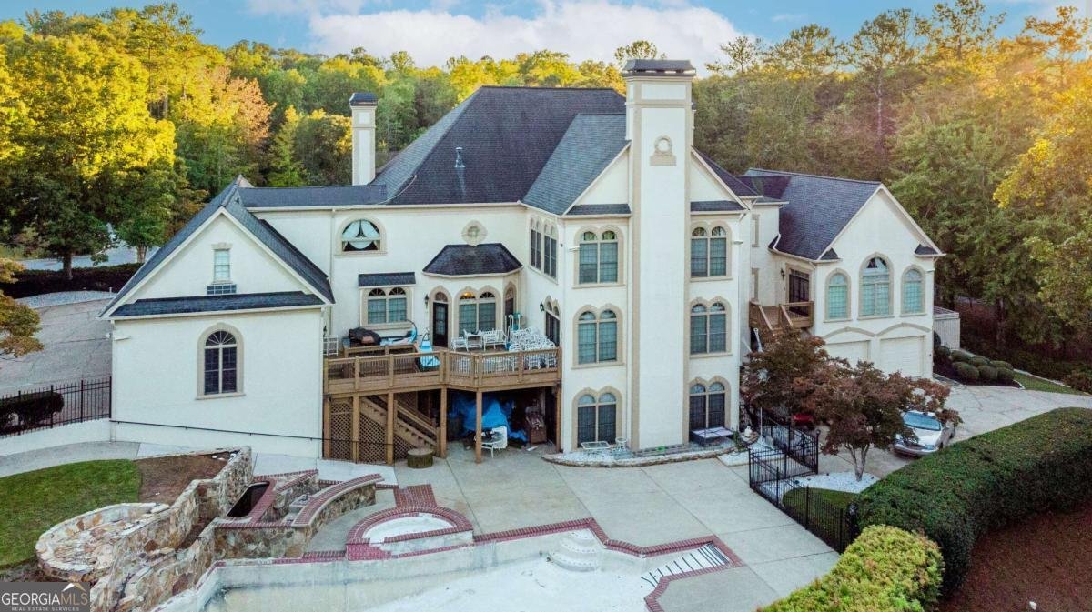 1806 Wynthrop Manor Drive Marietta - 10