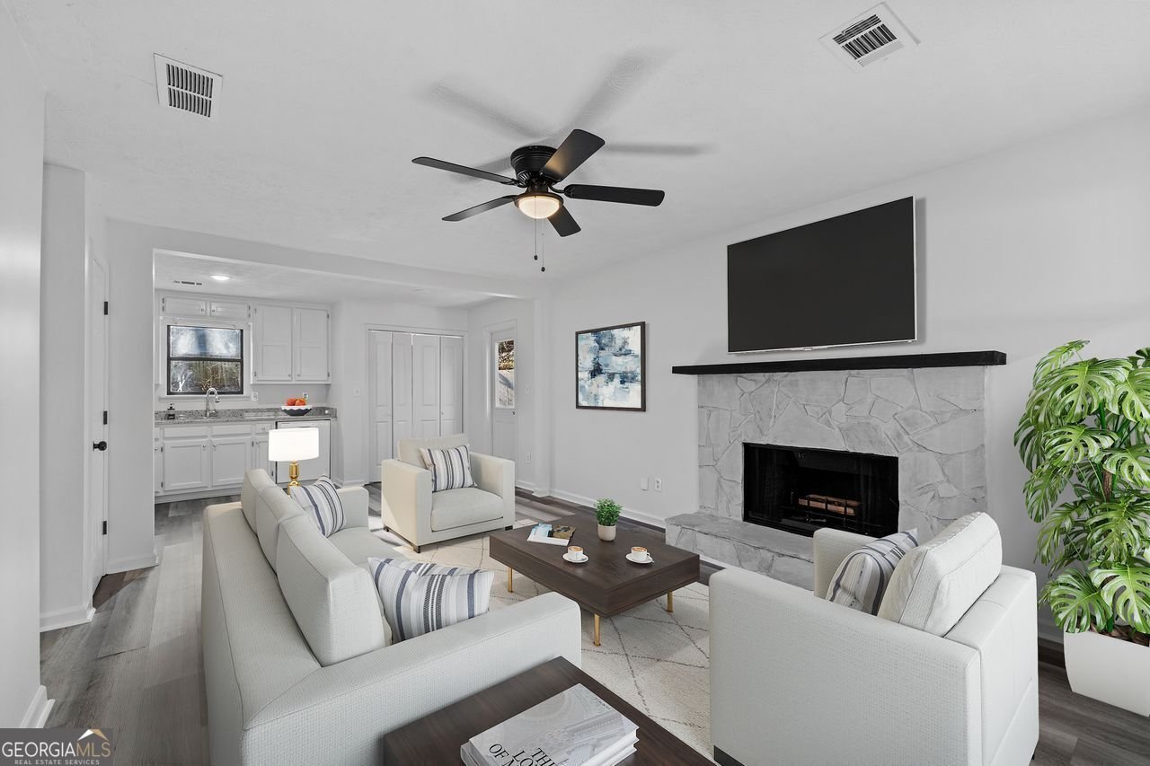 2571 Hamill Drive Buford - 2