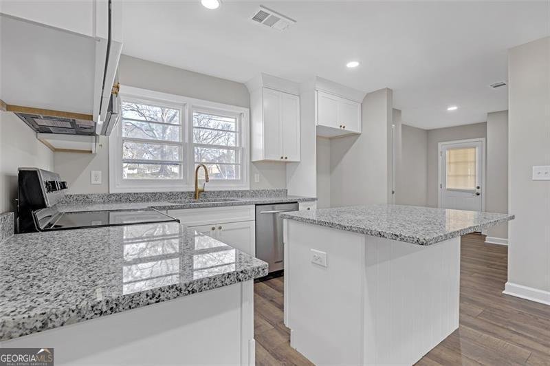 1729 SPRING Street Conyers - 11