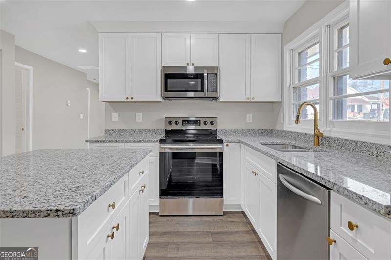 1729 SPRING Street Conyers - 12
