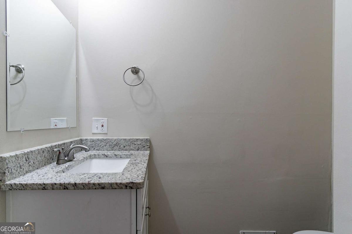 645 Plainville Drive Atlanta - 17