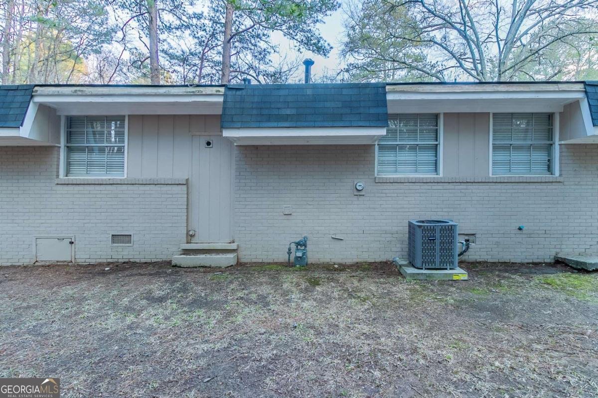 645 Plainville Drive Atlanta - 19