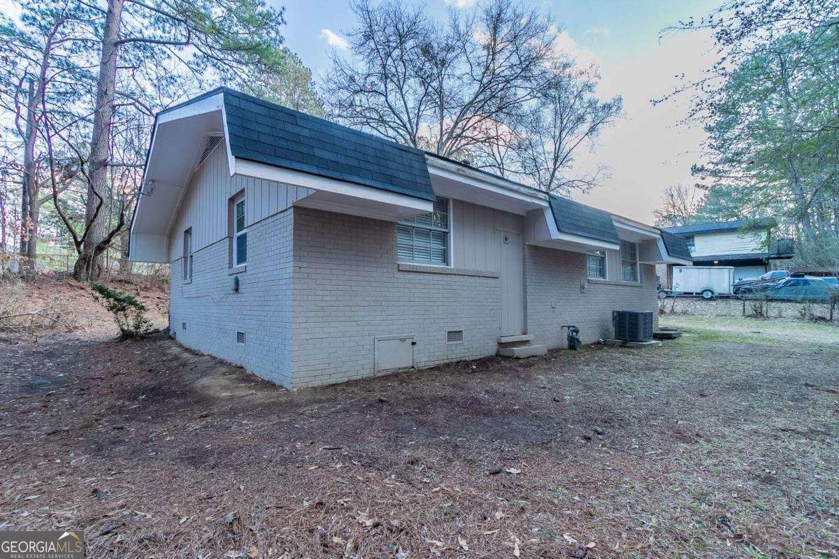 645 Plainville Drive Atlanta - 20