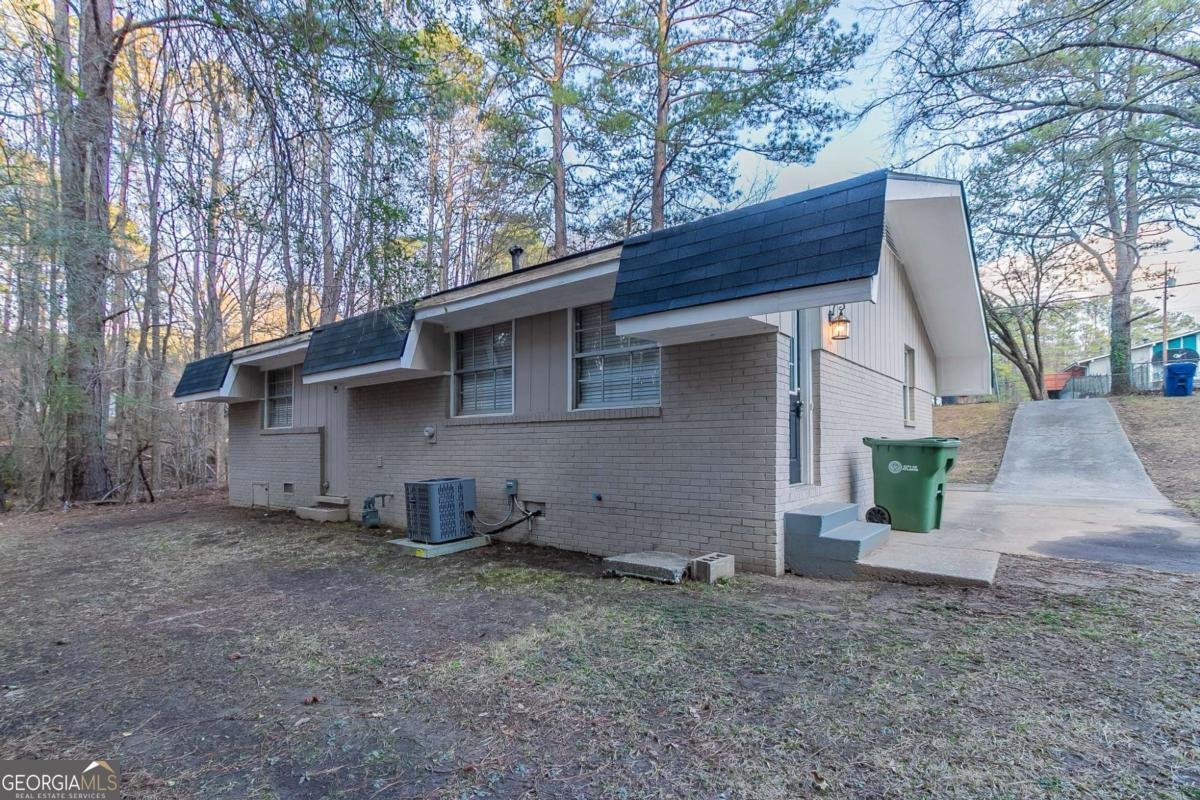 645 Plainville Drive Atlanta - 21