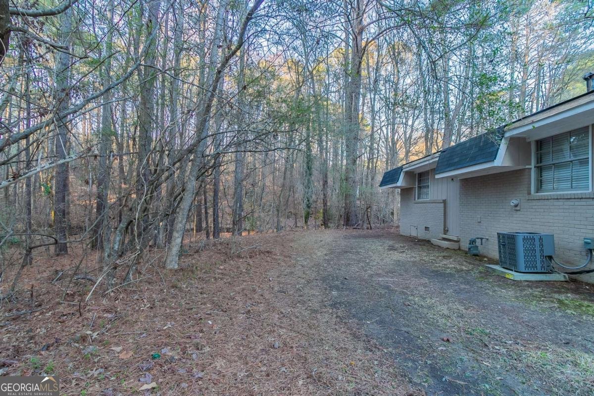 645 Plainville Drive Atlanta - 22