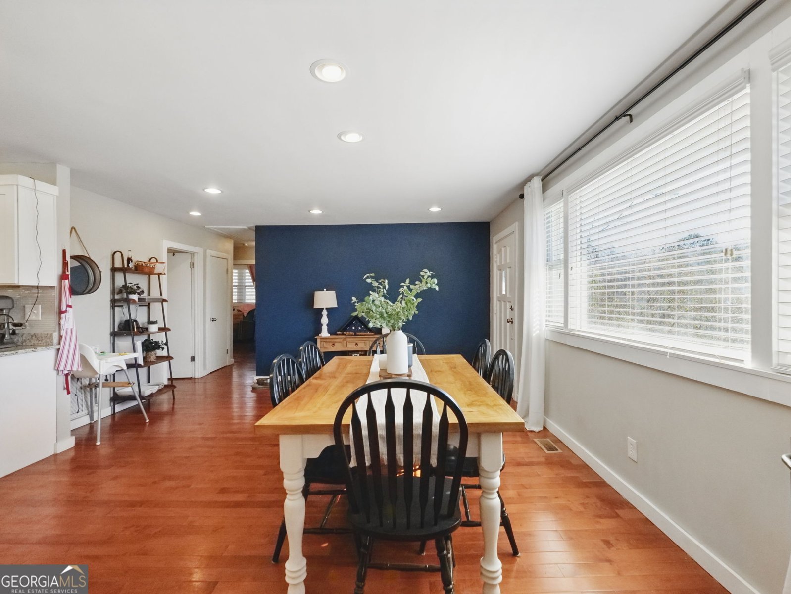 2093 Beverly Road Gainesville - 33