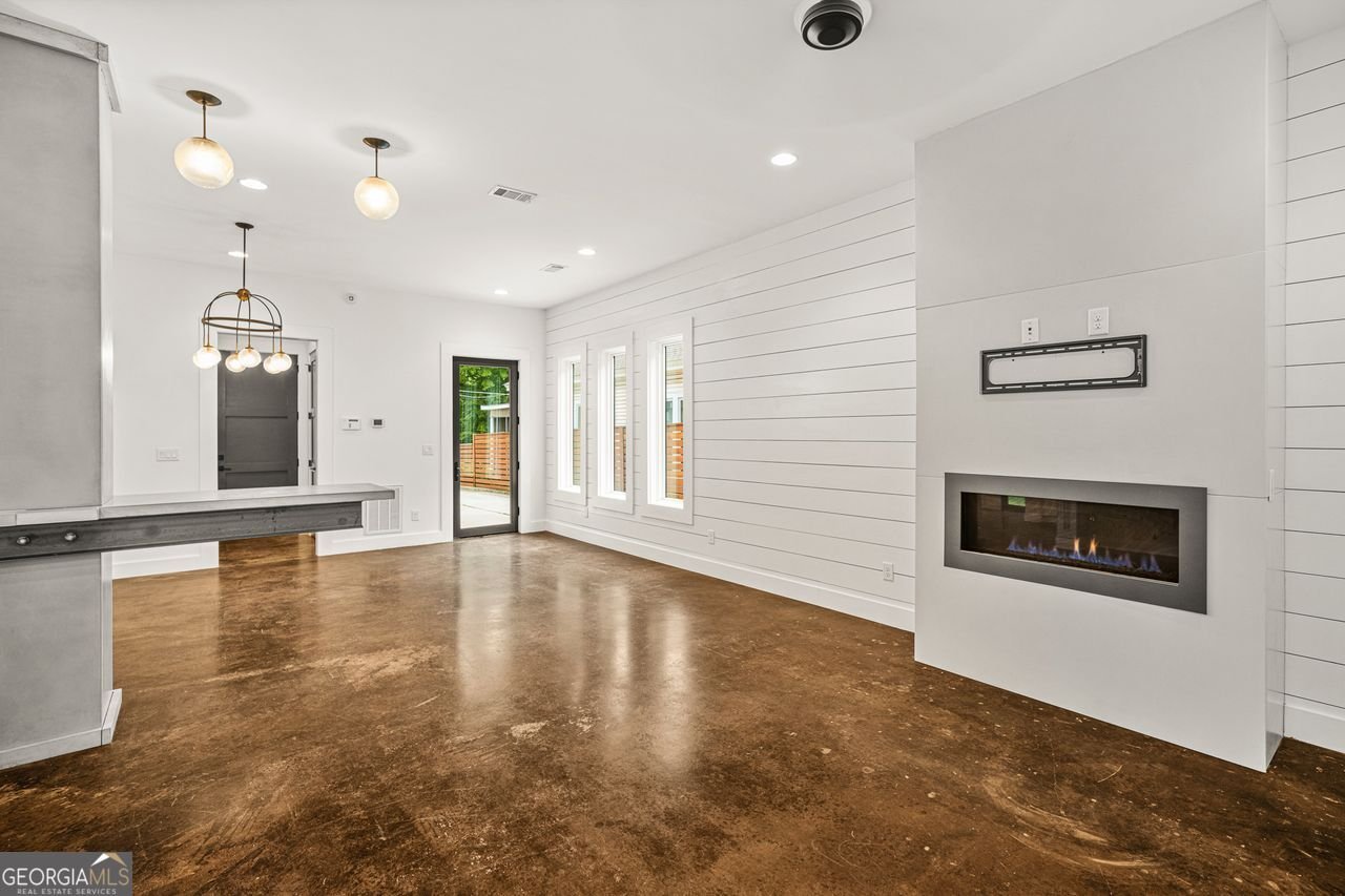 244 LOCUST Street Atlanta - 21