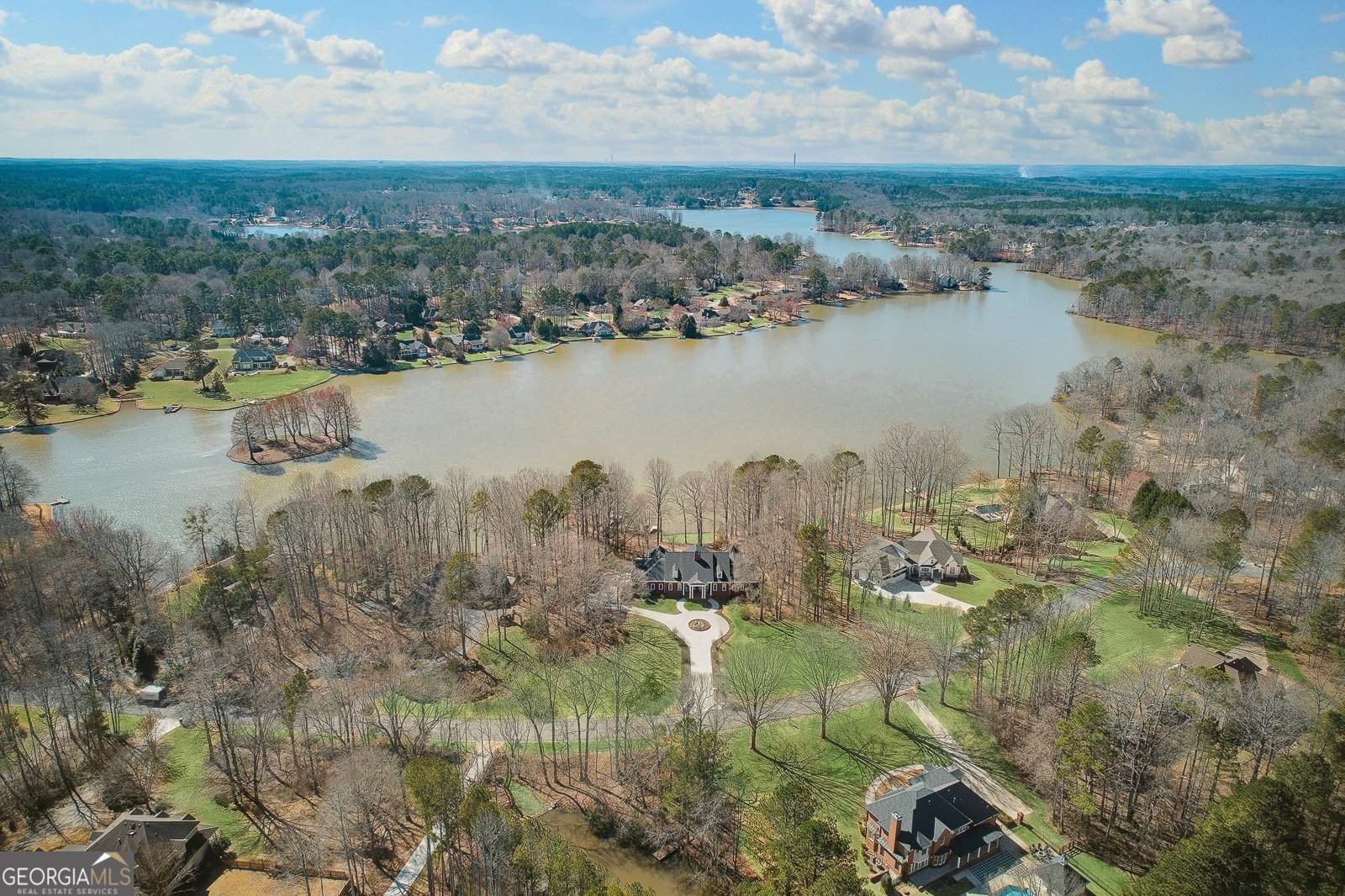 300 Island Cove Drive Newnan - 89