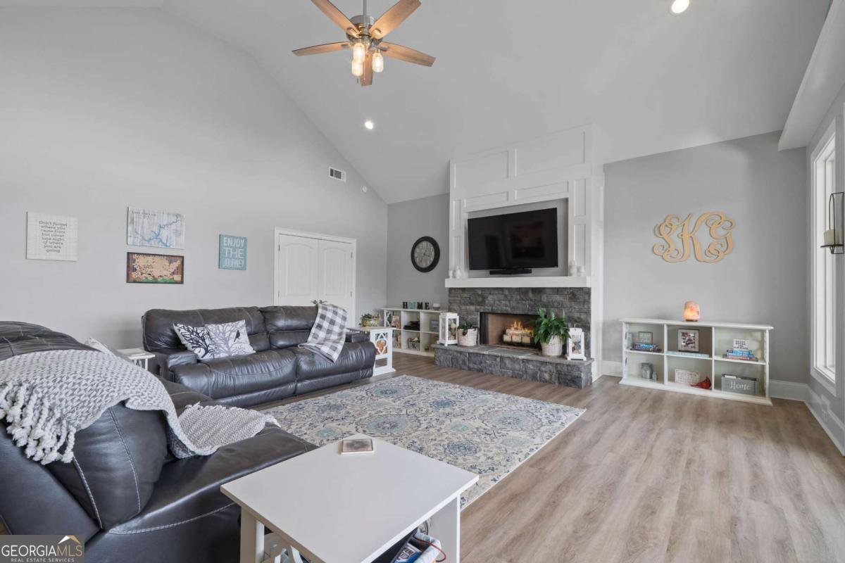 716 Foxglove Drive Sparta - 11