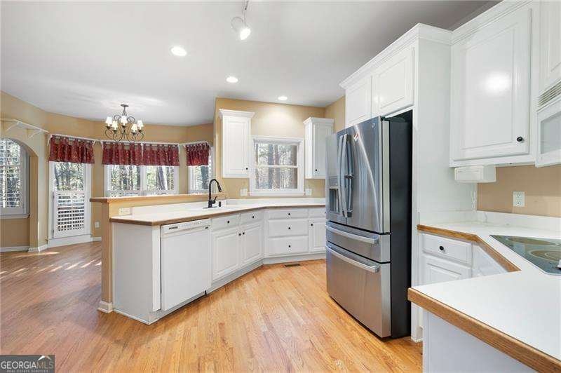 514 Lovinggood Court Woodstock - 9