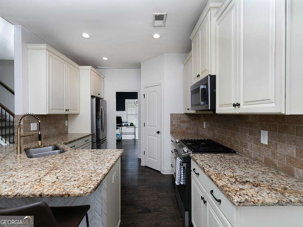 242 Cobblestone Trail Dallas - 14
