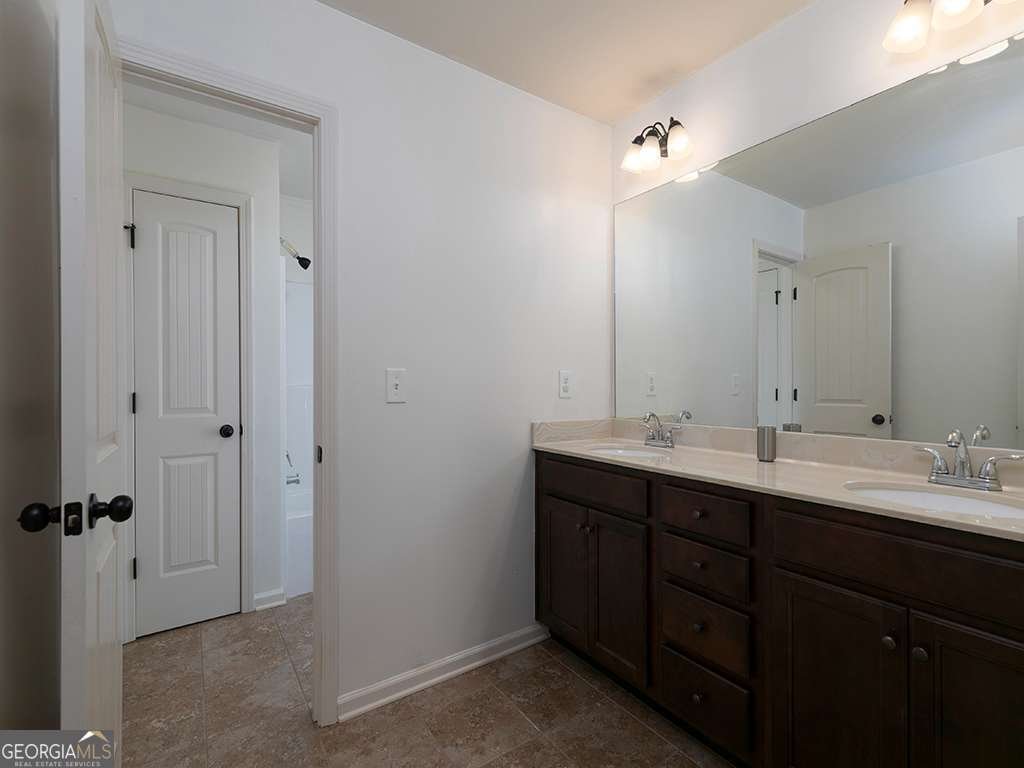 242 Cobblestone Trail Dallas - 27