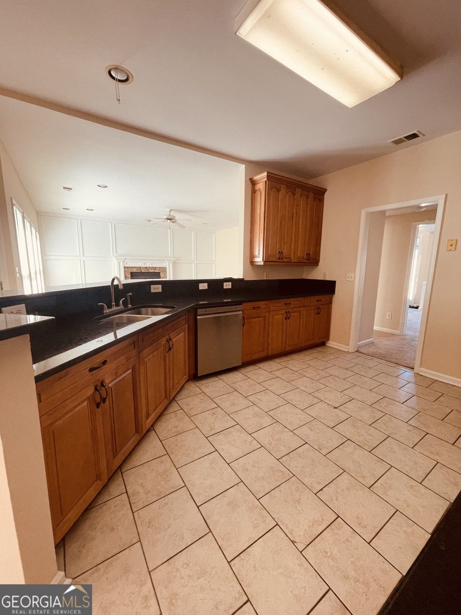 2030 CALMWATER Court Suwanee - 13