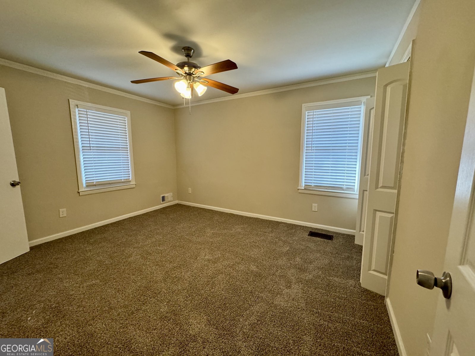 2228 Headland Drive East Point - 10