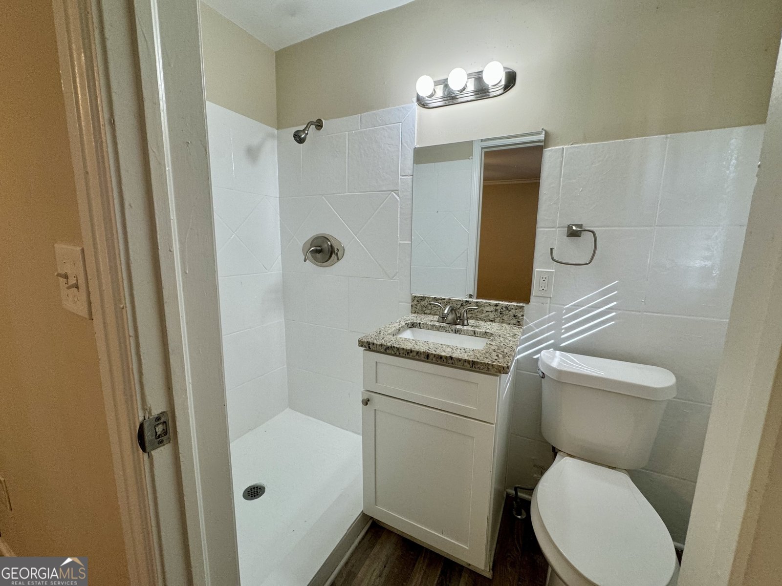 2228 Headland Drive East Point - 11