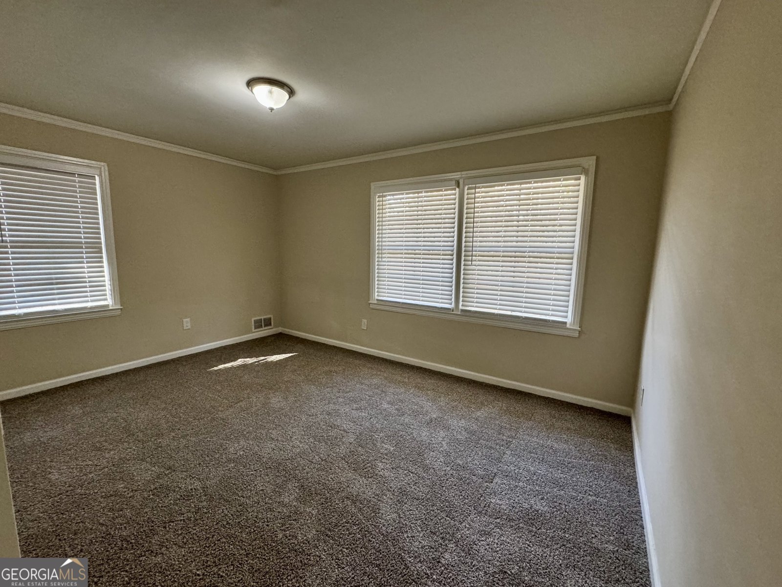 2228 Headland Drive East Point - 9