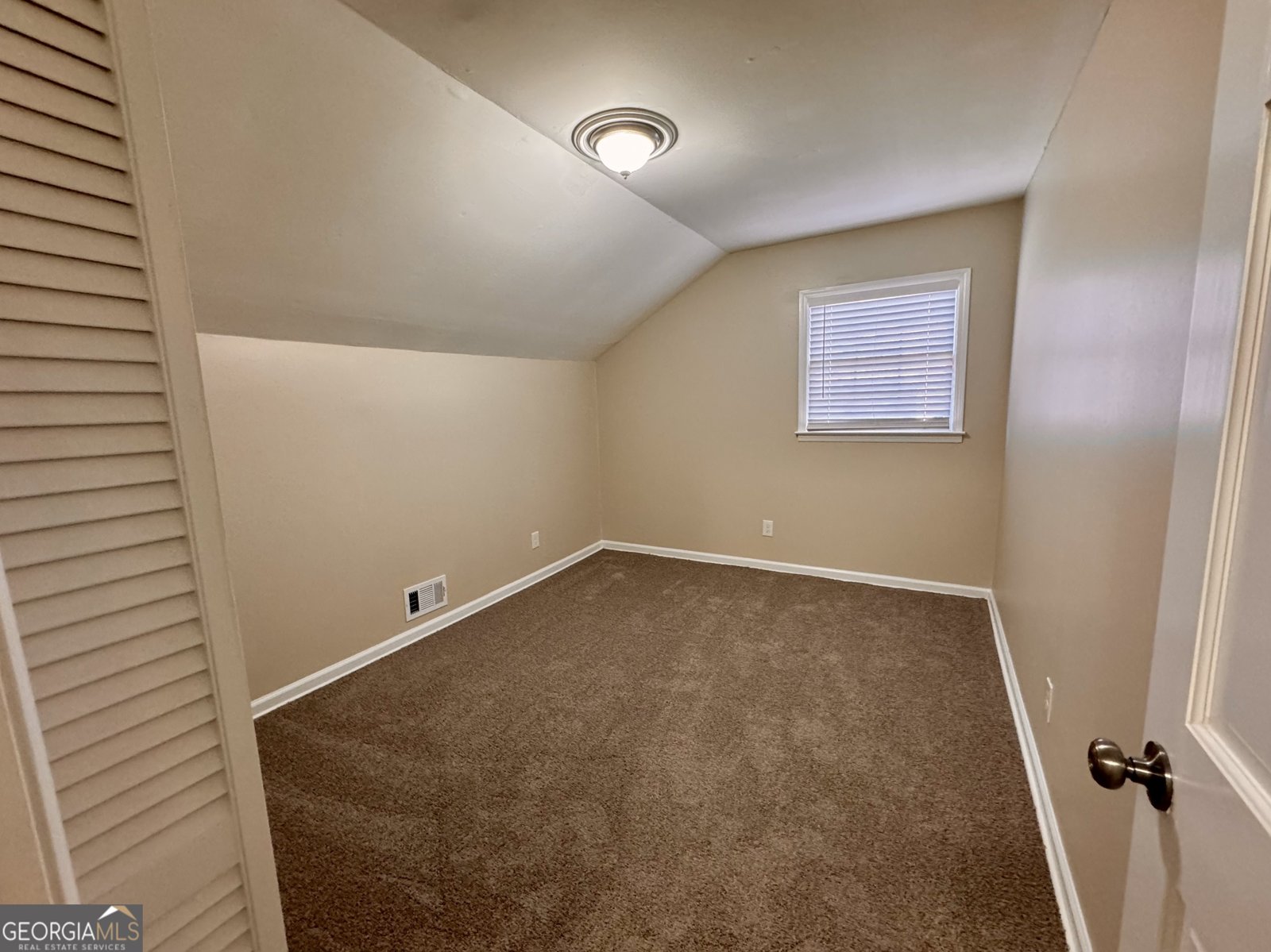 2430 Fern Valley Court East Point - 11