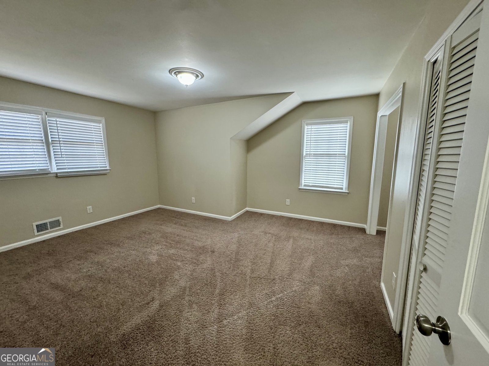 2430 Fern Valley Court East Point - 15