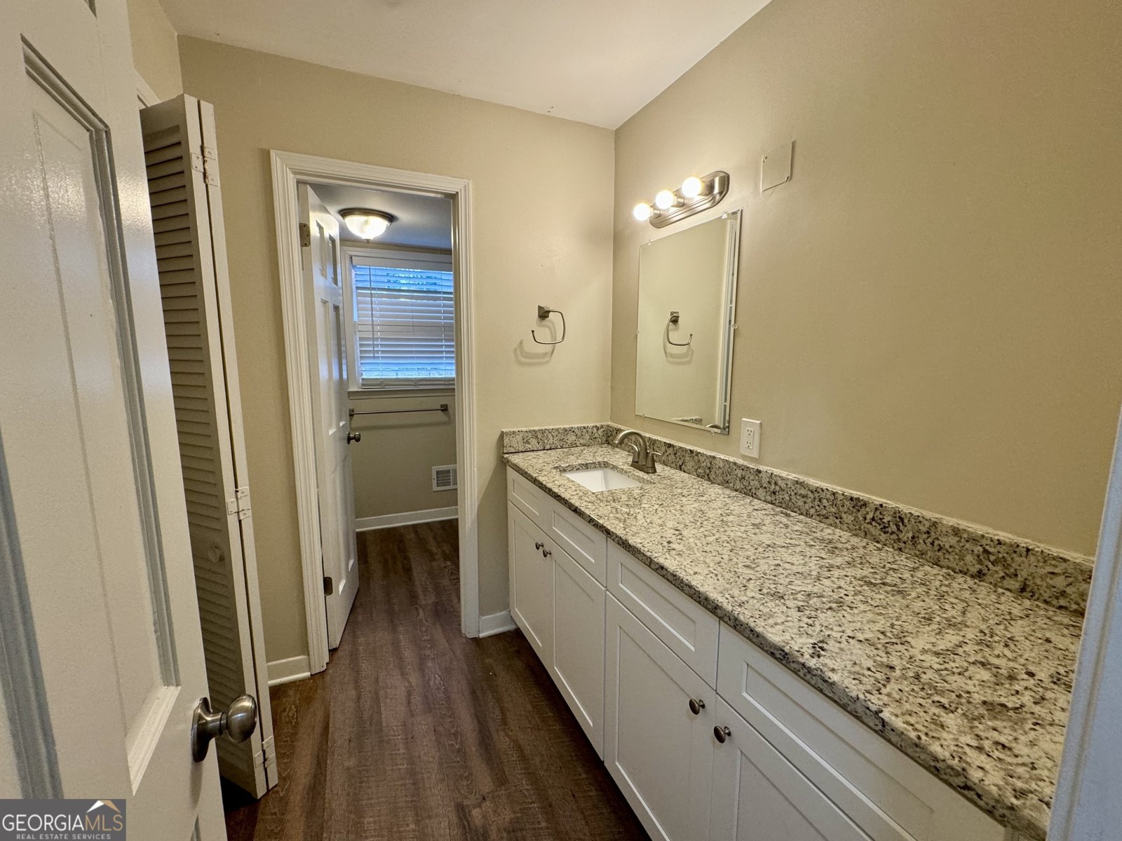 2430 Fern Valley Court East Point - 8