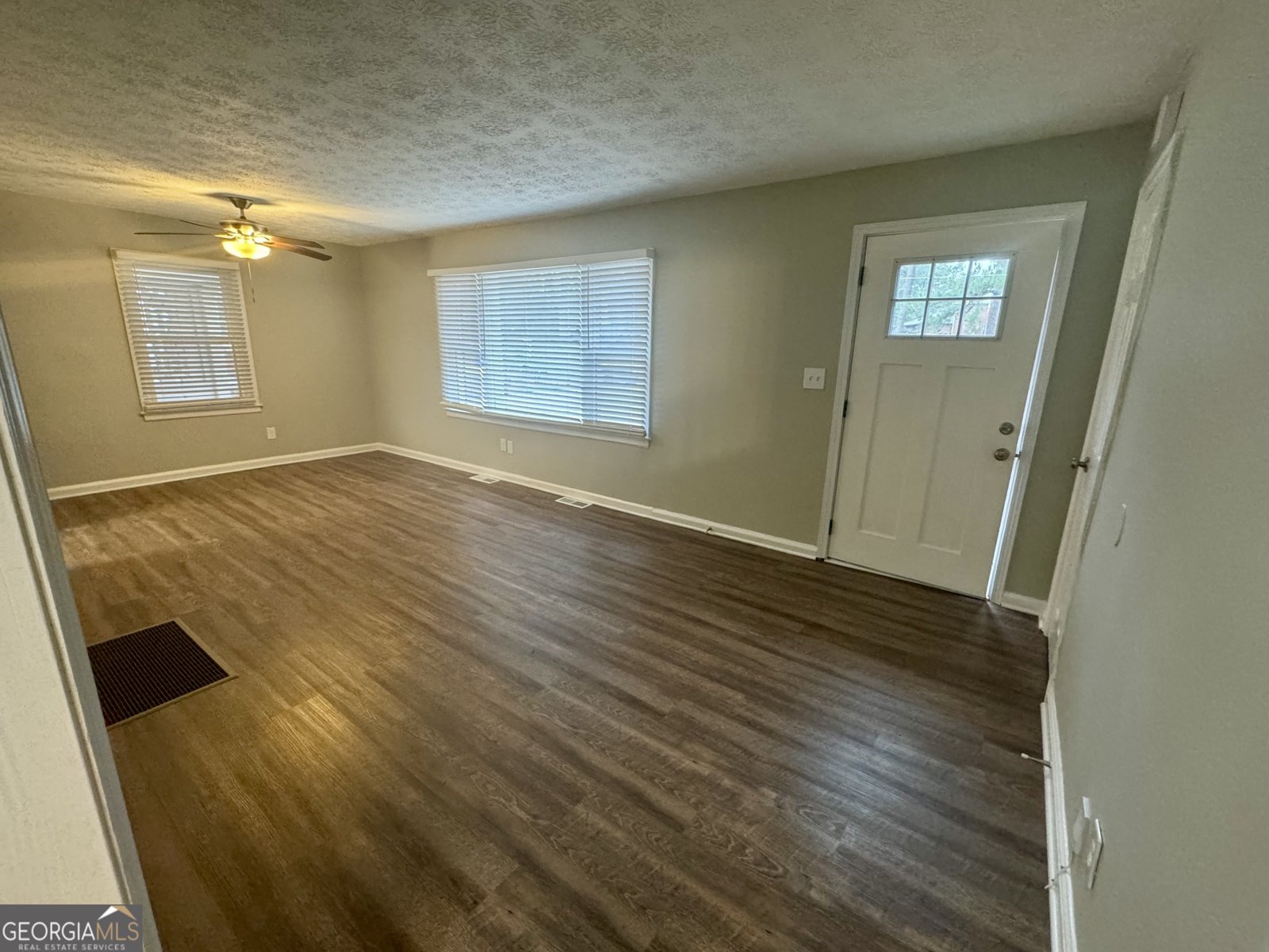 645 Steve Drive Atlanta - 4