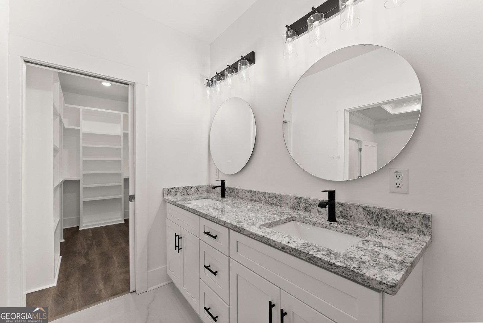 3635 Cagle Road Gainesville - 27