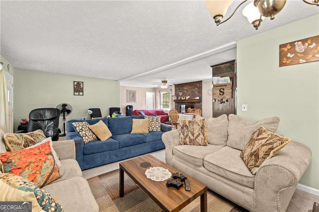 5059 Whispering Pines Drive Gainesville - 12
