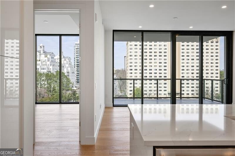 2425 PEACHTREE Road Atlanta - 13