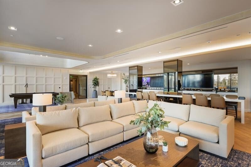2425 PEACHTREE Road Atlanta - 18