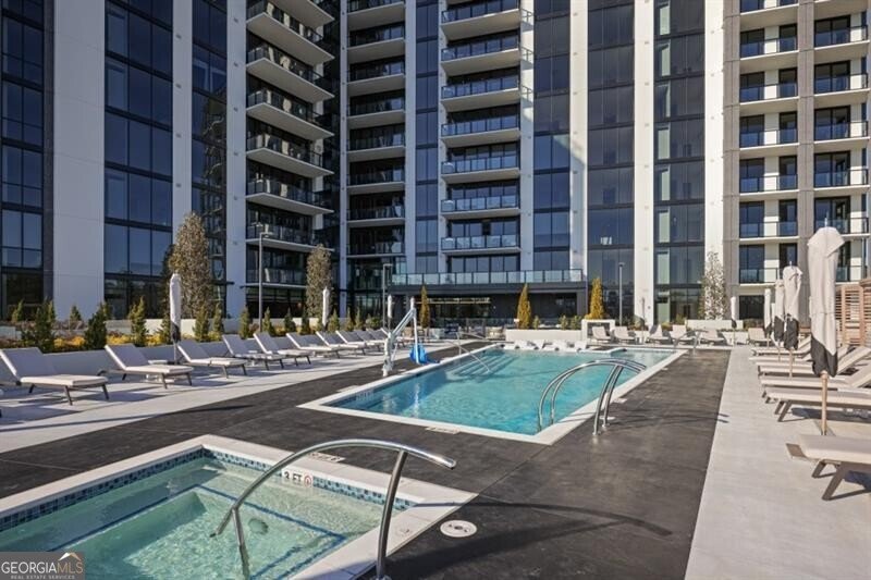 2425 PEACHTREE Road Atlanta - 21