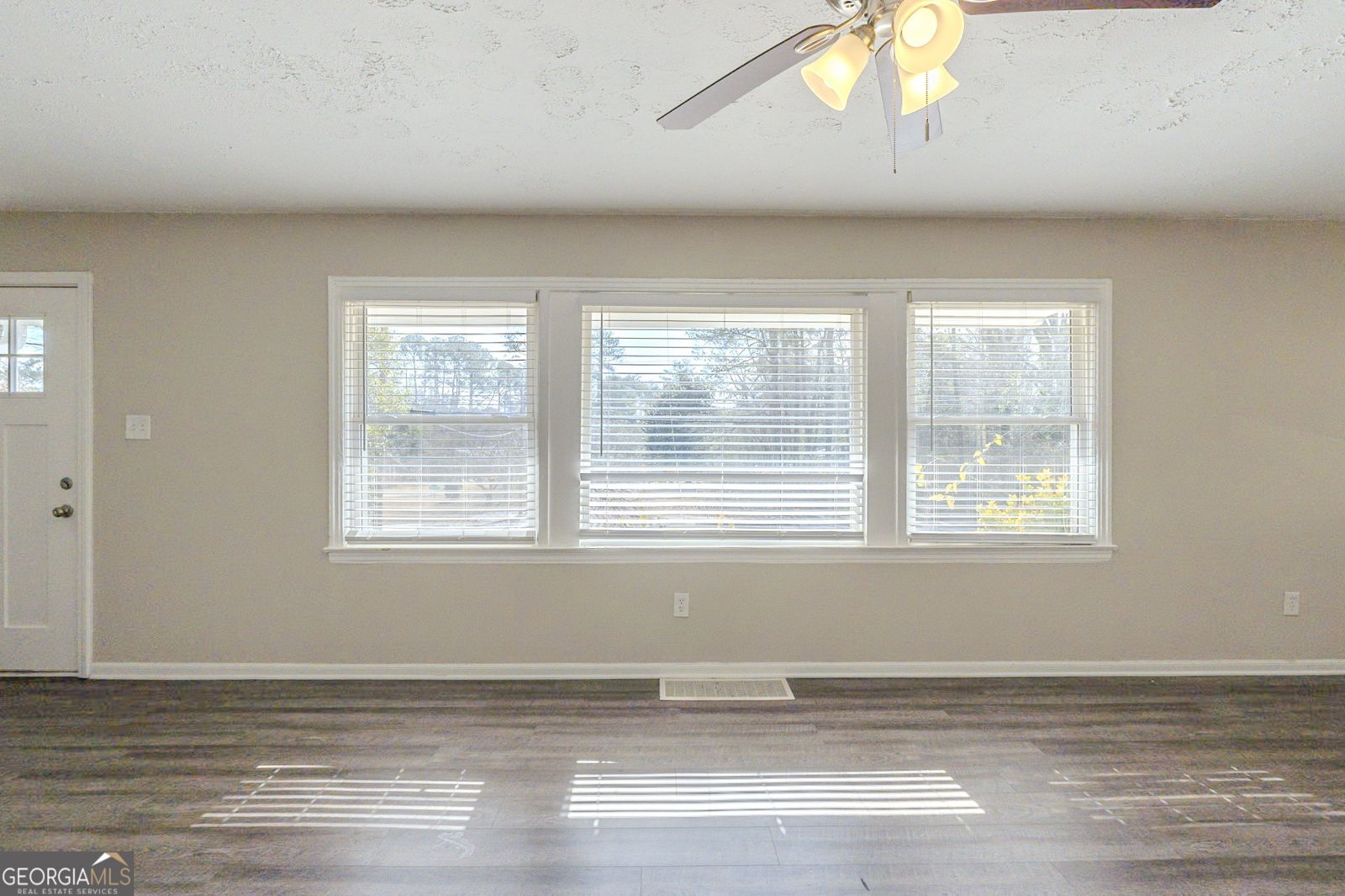 1925 Campbellton Road Atlanta - 4