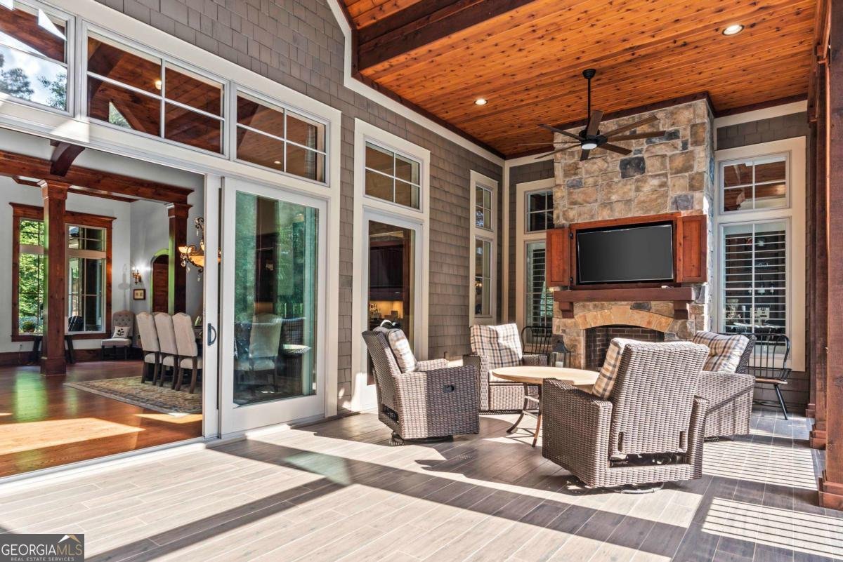 1831 Parrotts Pointe Road Greensboro - 20