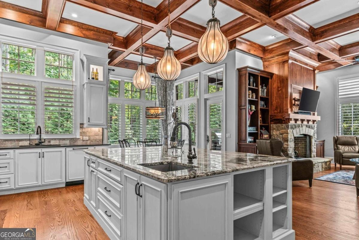 1831 Parrotts Pointe Road Greensboro - 24