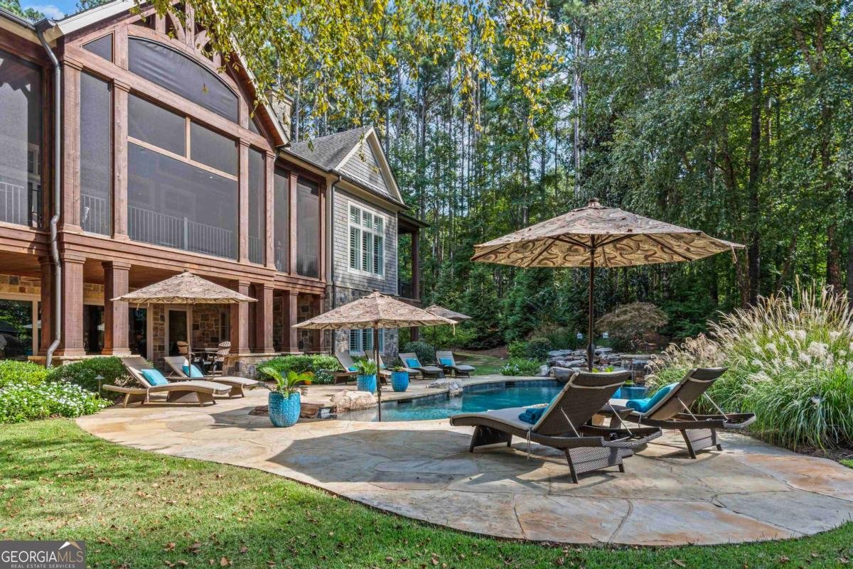 1831 Parrotts Pointe Road Greensboro - 4