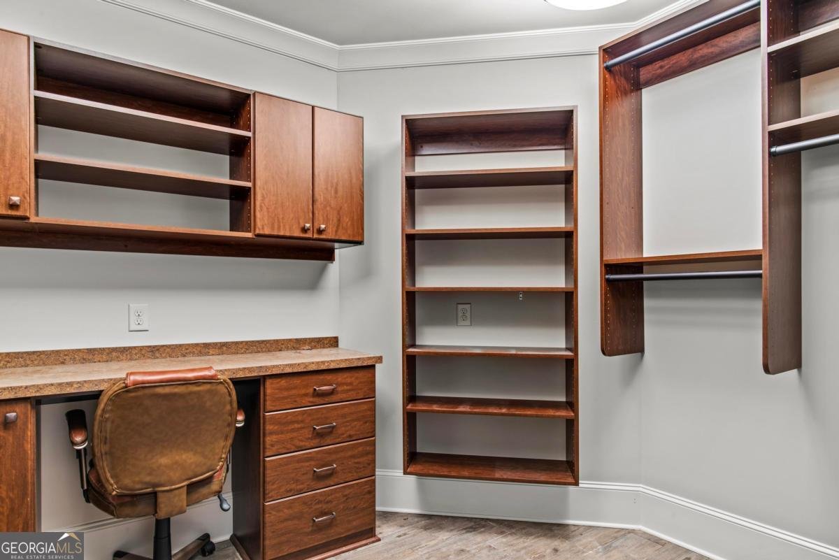 1831 Parrotts Pointe Road Greensboro - 43