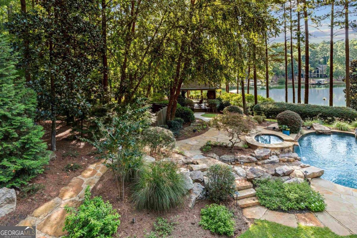1831 Parrotts Pointe Road Greensboro - 5
