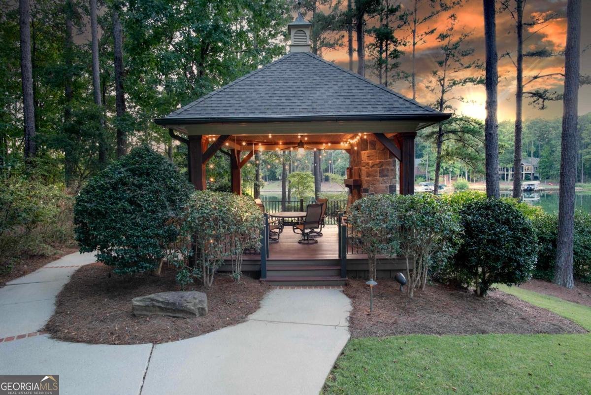 1831 Parrotts Pointe Road Greensboro - 6