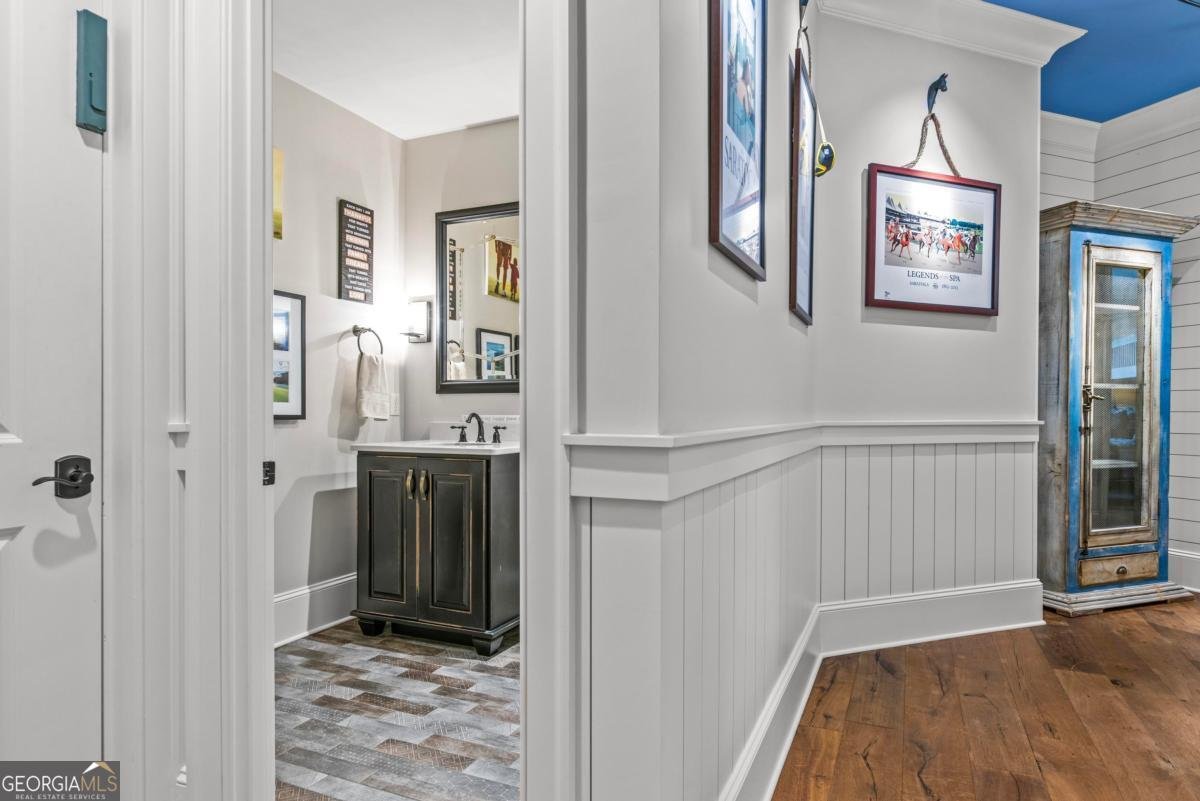 1831 Parrotts Pointe Road Greensboro - 62